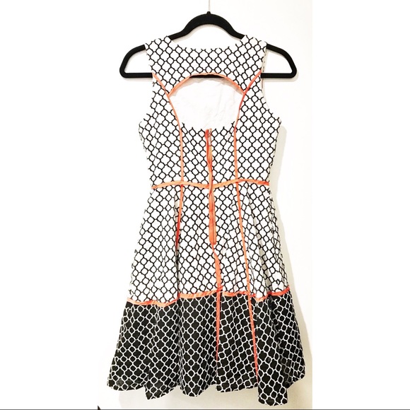 Jessica Simpson dress size 2 - Picture 2 of 7